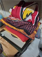 Pillows,redskins blanket,pictures,tote bag