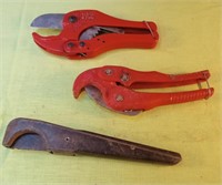 Lot of pipe cutters