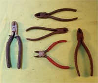 Lot of wire cutters. Total of 7 pairs