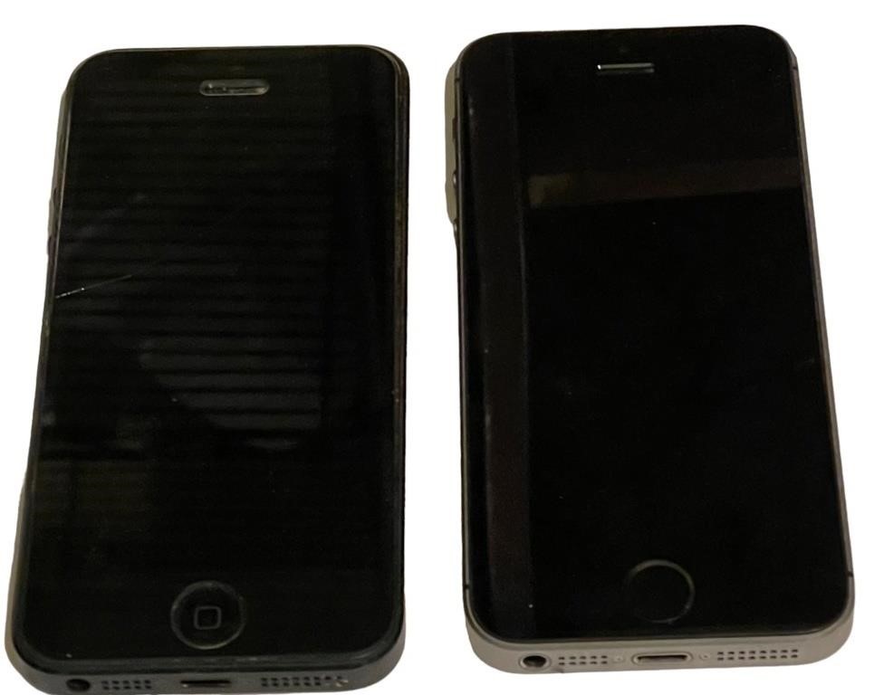 2 iPhones