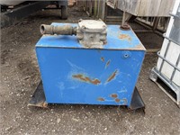 Hydraulic tank