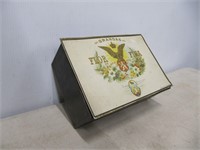 1900'S LITHOGRAPHED TIN CIGAR HUMIDOR BOX