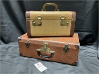 VTG Cosmetic/Carry On Case & Metal Trunk