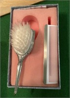 Hair brush and comb set