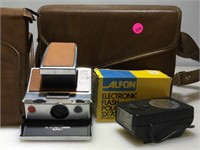 Polaroid SX-70 Alpha1 Land Camera w/ Case &