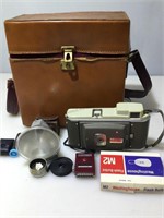 Polaroid Model 80A Land Camera w/ Case &