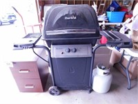 Char-Broil gas grill w/ rolling cart, side