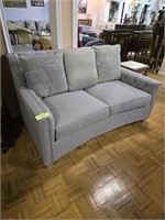 GREY NAIL HEAD COUCH