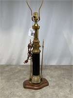 Telescope style table lamp, missing screw to hold