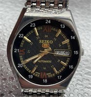 Seiko 5 automatic day date black dial 38mm mens