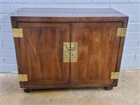 Henrendon Artefacts Cabinet w/ Drawer 32in X 39in