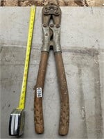 Burndy MD6 or 8 Wood Handle Crimp tool