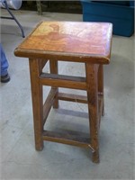 stool with duck pic on top