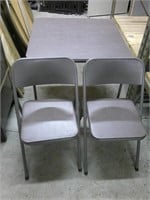 folding table & two chairs
