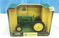 1/16 Ertl John Deere 40 Tractor