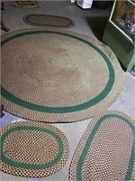 Rug set; 4 rugs; area, 2 runners, 1 small***