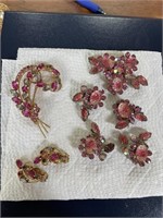 Pink sets brooch earrings, Judy Lee and unmarked