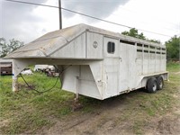 20' GN V-Nose Stock Trailer w/3' front compartment