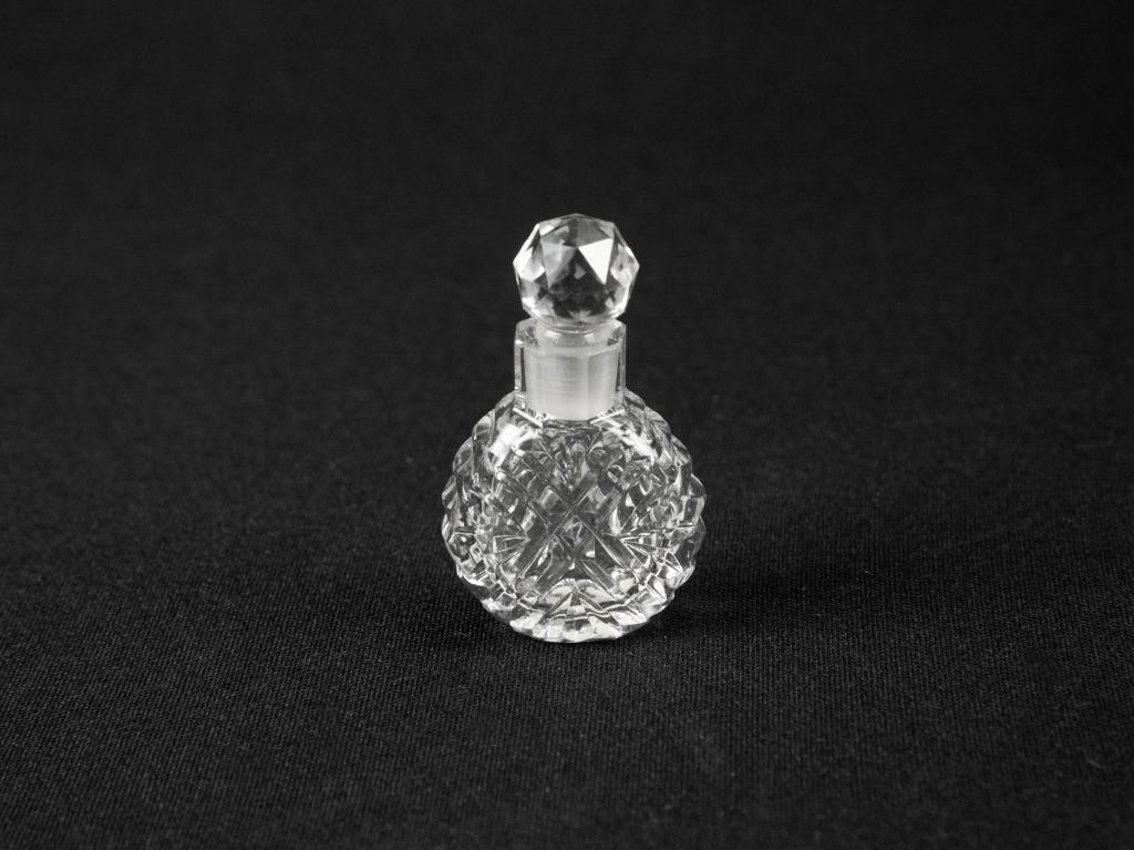 Cz Miniature Clear Perfume Bottle and Top