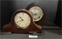 Antique Ingraham Wood Mantle Clock.