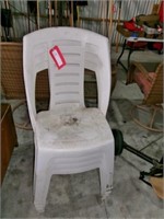 (4) plastic chairs
