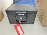 Honeywell safe/box w/key