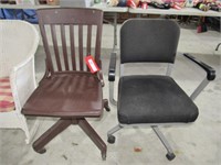 (2) rolling office chairs