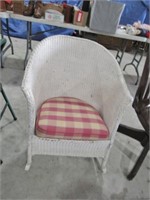 white wicker rocker w/cushion