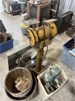 ELECTRIC GRINDER ON STAND