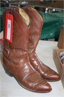 Men's size 8 cowboy boots