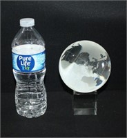 6" clear glass globe w/stand