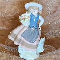 Lladro #5221 Sweet Scent Girl figurine