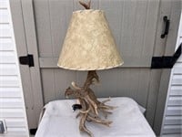 REAL WHITETAIL DEER ANTLER STYLE SHED TABLE LAMP