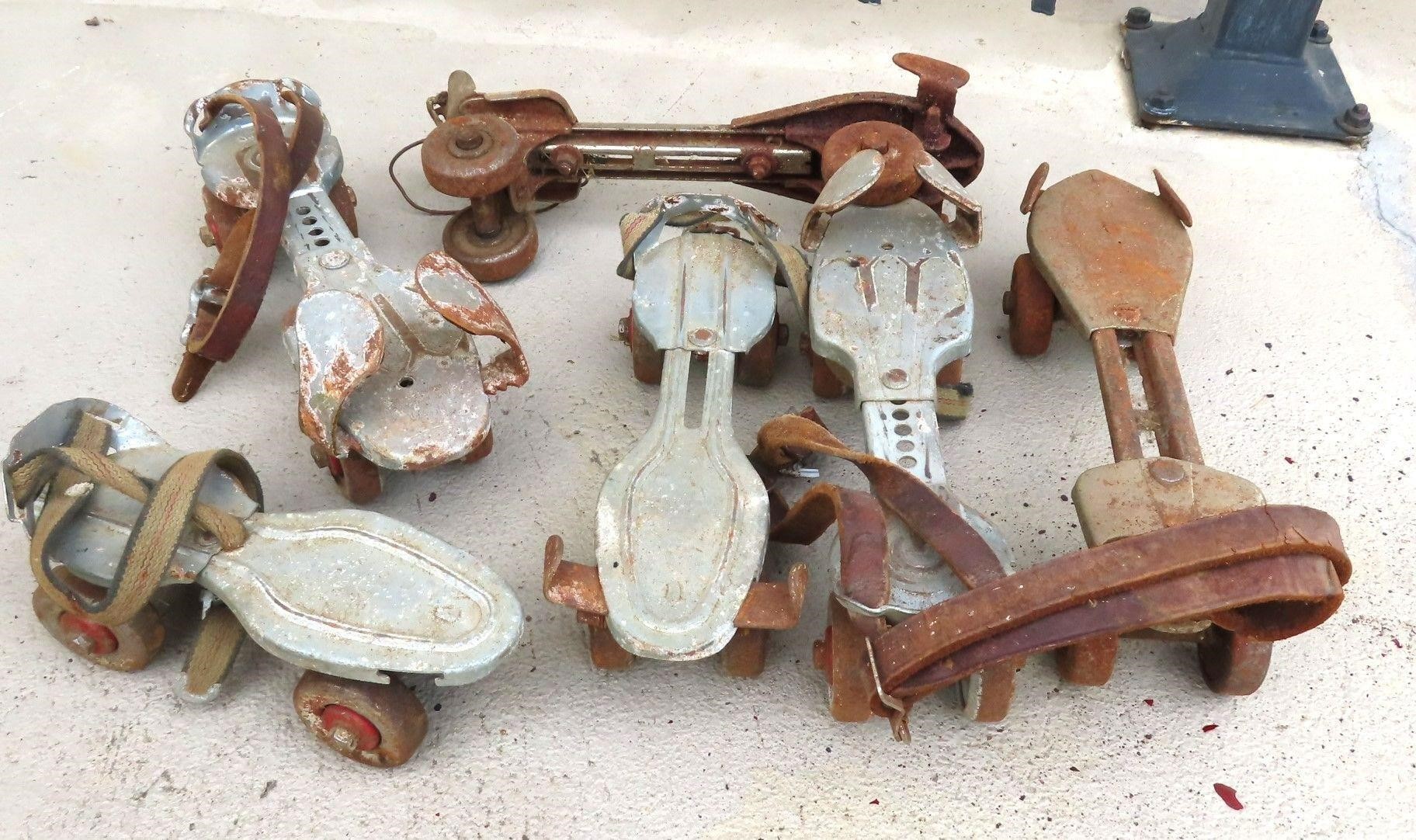 NO SHIP: Old Metal Roller Skates, some are rusty.
