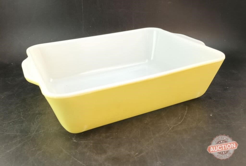 Pyrex Primary Yellow Brownie Dish 503-B A-15