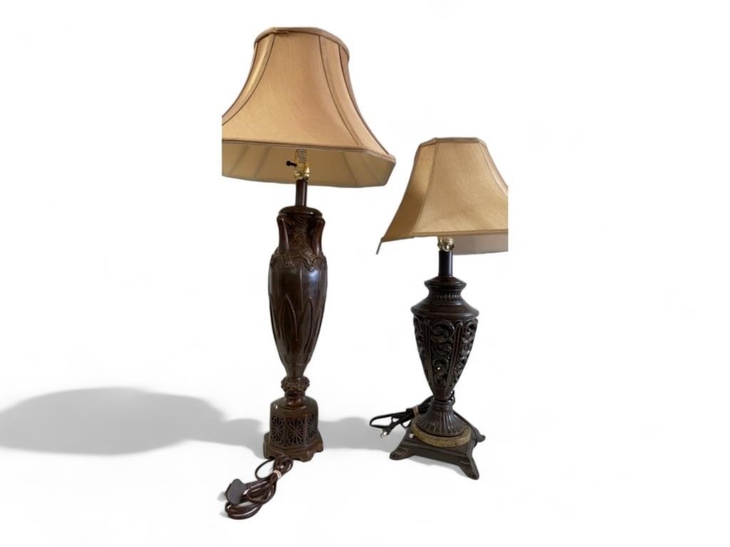 2 Wooden Elegant Table Lamps