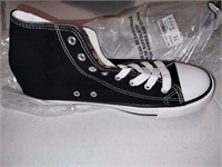 MSRP $16 Size 11 Womens Shoe