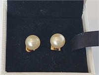 Pearl Pierced Earrings