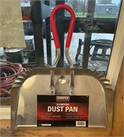 NEW Dust Pan ( NO SHIPPING)