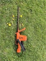 Black and Decker 16” Hedge Trimmer