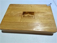 Marlboro poker set box (missing pieces)