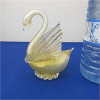 Venetian Art Glass Swan with Gold Flecks