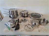 Nice Paderno cookware set