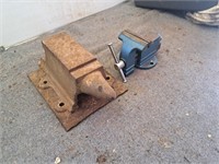 Bench anvil and 3.5 inch bench vice