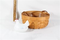 Large Longaberger basket,nesting chicken