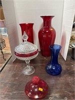 Vases, candy dish and lid
