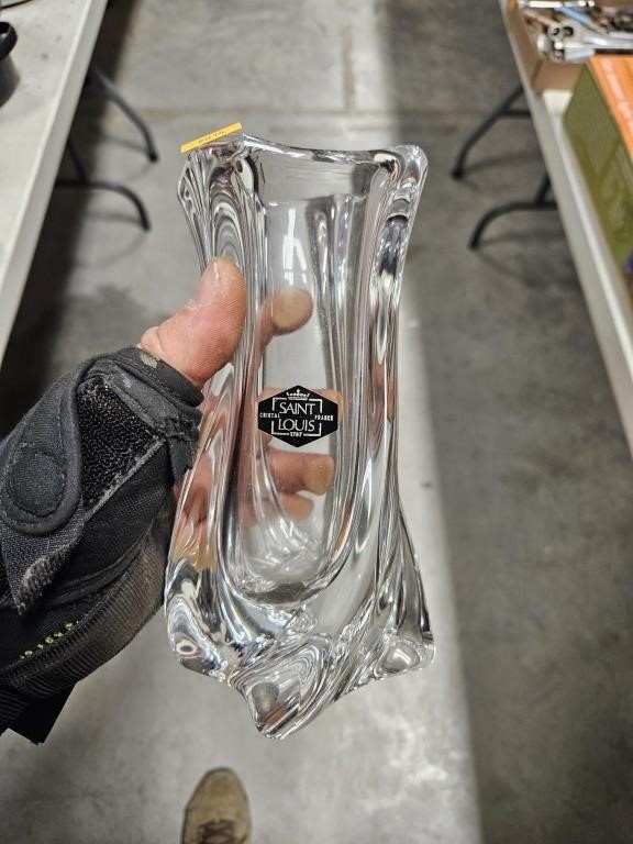 Crystal twisted vase