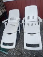 2 outdoor chairs