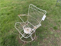 OLD WROUGHT IRON STYLE SWIVEL PATIO CHAIR