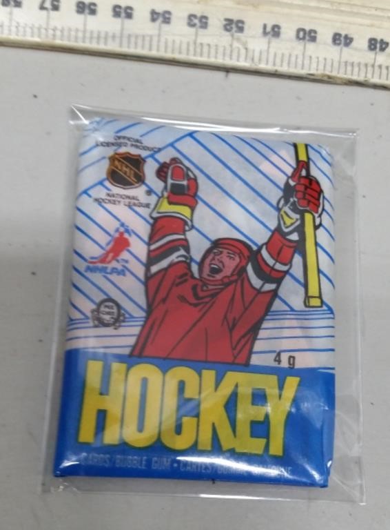 1980-81 O Pee Chee Hockey Card Pack
